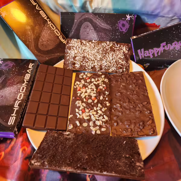 delicious shroom bars canada shipping